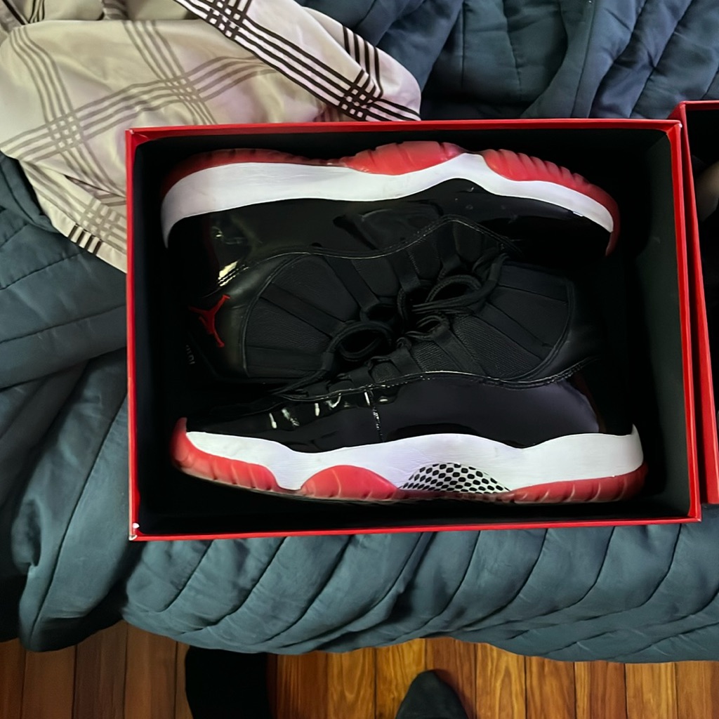 Jordan 11 Playoff Bred